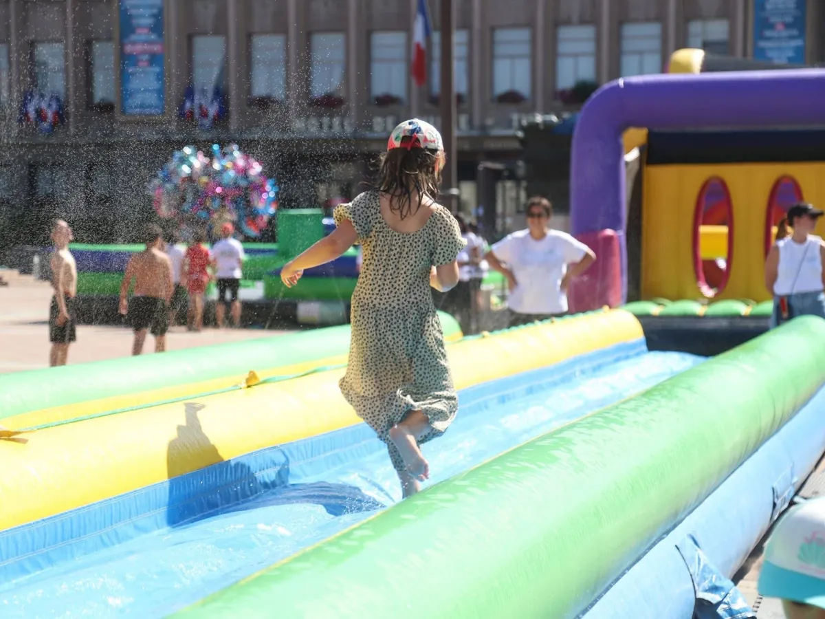 Fête de la ville : des défis aquatiques contre la canicule