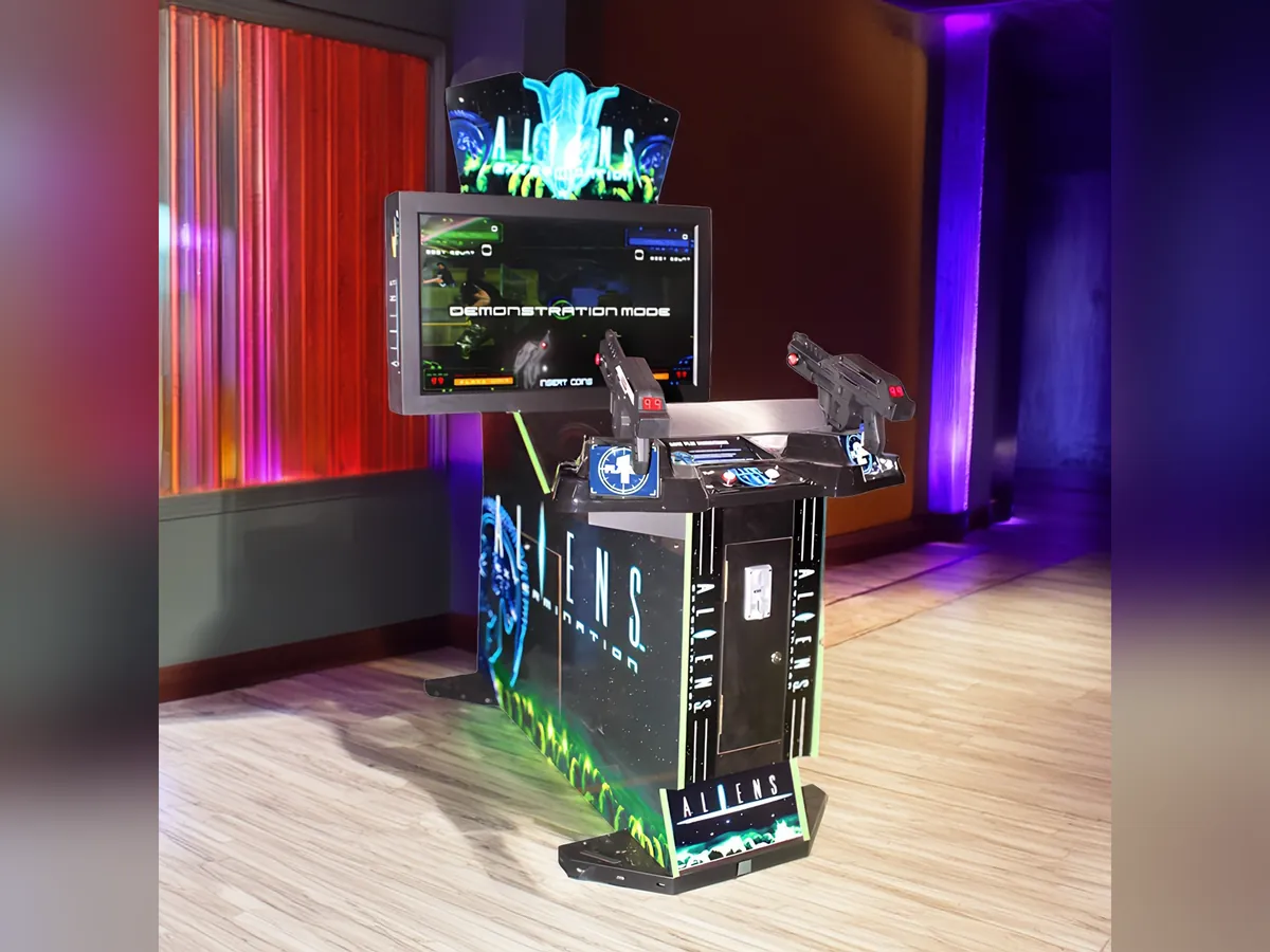 Shoot Alien – location jeux d'arcade et de fête foraine en Île-de-France, France Gonflable