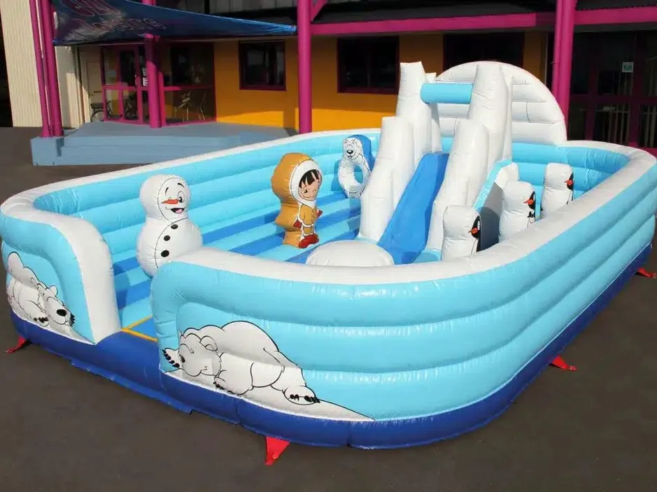 P'tit Igloo – location jeux d'hiver et de Noël en Île-de-France, France Gonflable