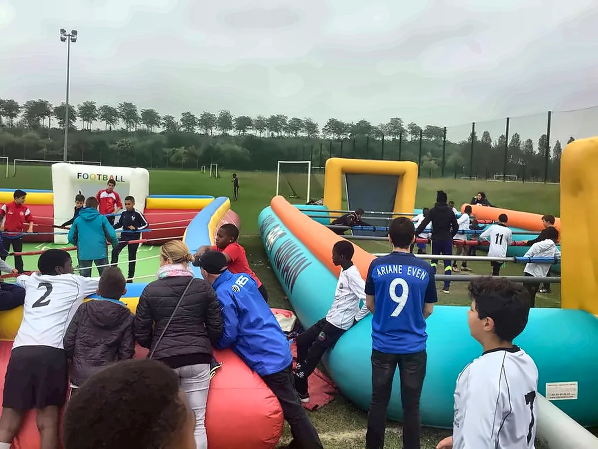 Babyfoot humain, photo 2