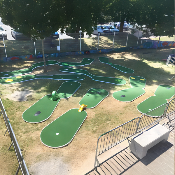 MINI-GOLF